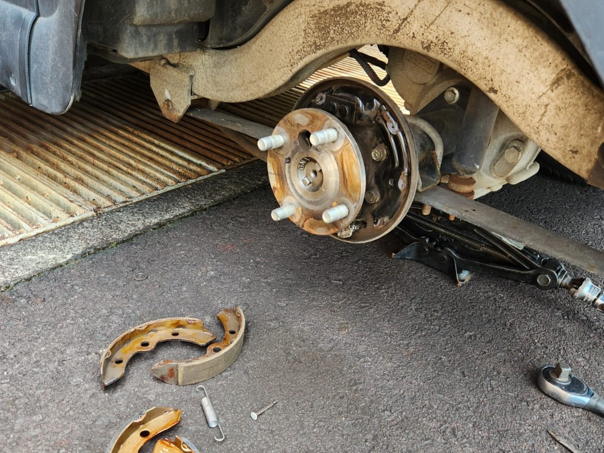Electric buggy brake shoe replacement and maintenance servicing in Singapore