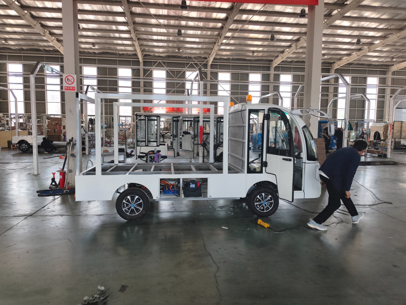 Customized electric cargo buggy configuration for industrial and operational use